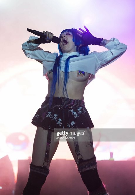 Ashnikko pornstar perfect photos