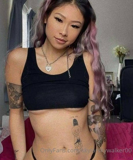 skylarskywalker00 nude star pictures