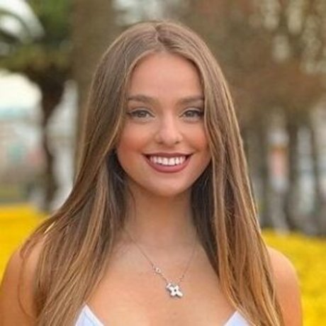 Twin Melody pornstar nude image