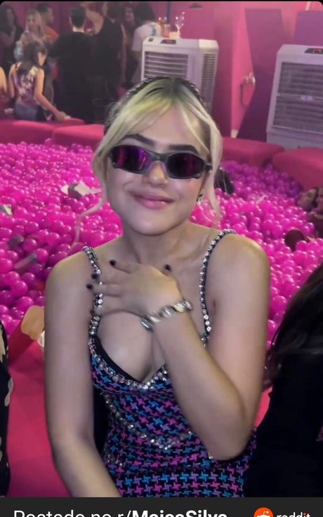 Maisa Silva star high quality photo