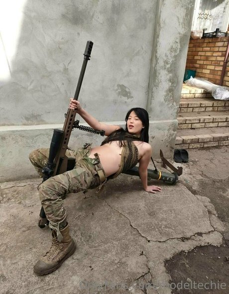 modeltechie porn model image