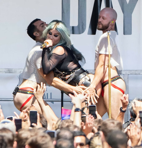 KeshaRose free model pics