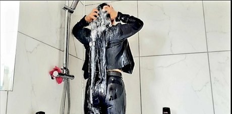 msspinay sex model galleries