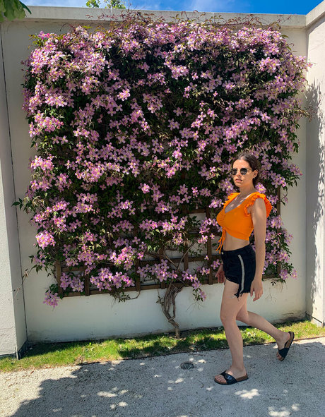 Lenabartos naked pornstar picture