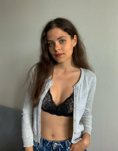 Lenabartos nude pornstar photo