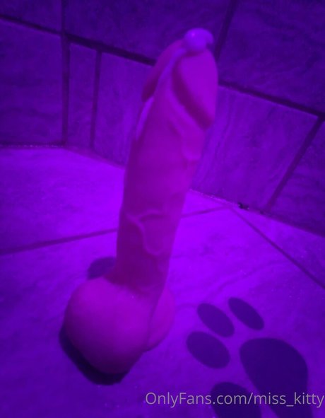 miss kitty hd actress images