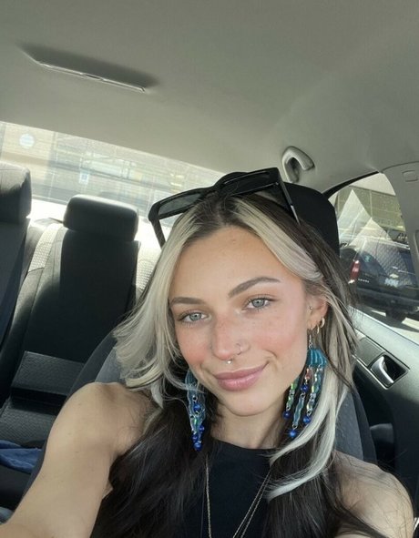 heh1112 pornstar free image