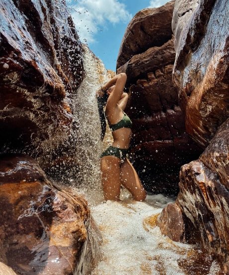 Lexie Alford porn actress img