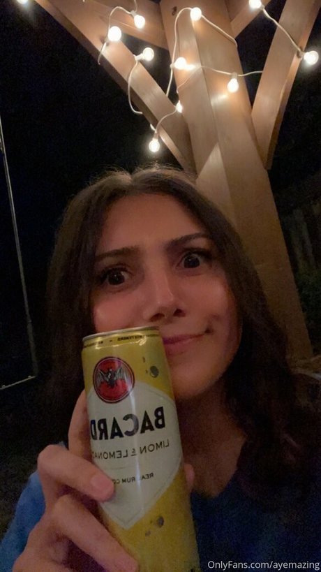 ayemazing nude actress images