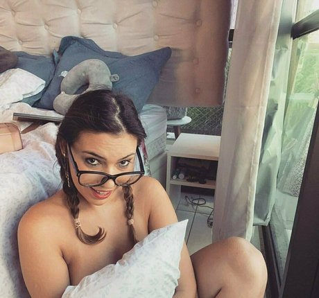 queenrainifree beautiful pornstar photo