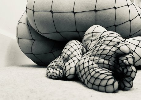 tlpxo star exclusive photo