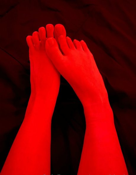 blonde midget onlyfans hot naked photos