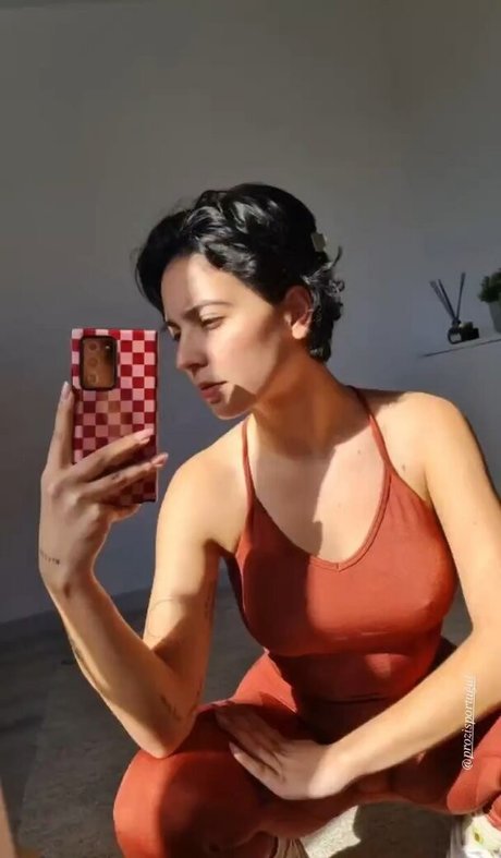 Moon fighter_ perfect model photos