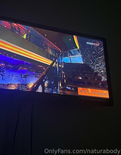 mervedamla naked model images