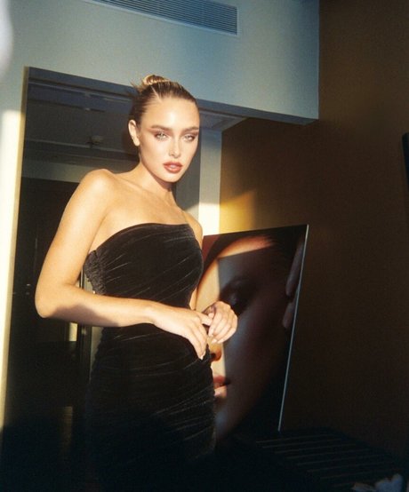 Omer Nudelman porn actress image