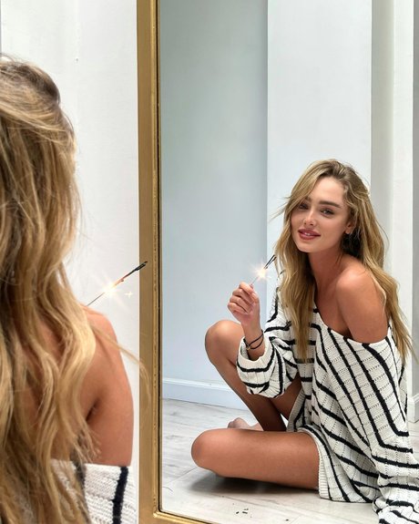 redhead pawg onlyfans art porn image