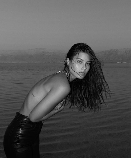 Yeela Frumkin pornstar art pics