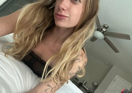 wildkateefree beautiful pornstar photo