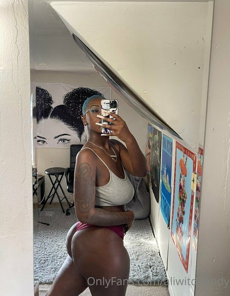 aliwitdabody model best photo