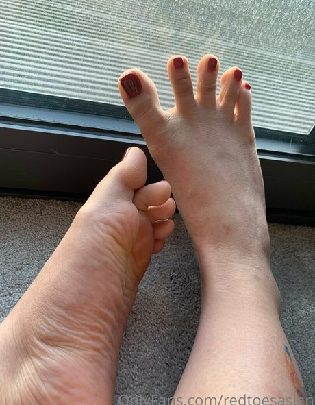 redtoesasian model top galleries