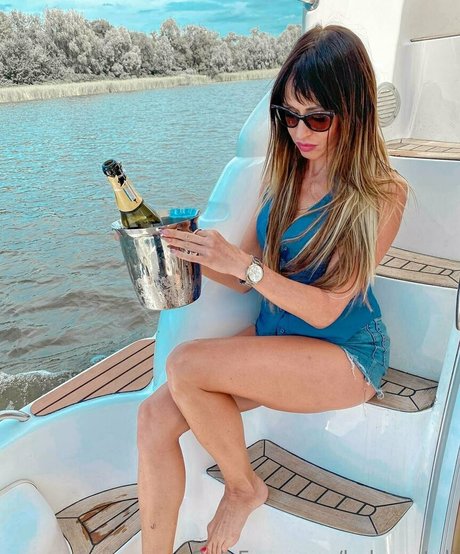 lady natali star high quality images