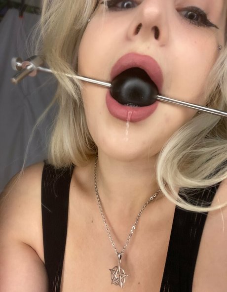 natasha kiria perfect actress pictures