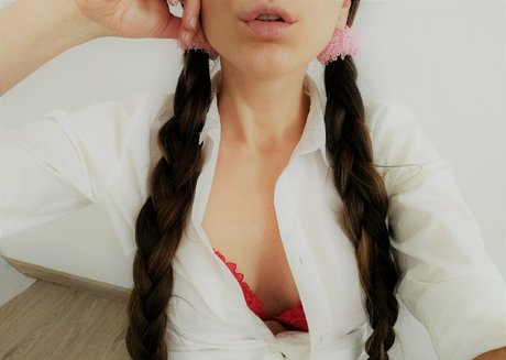 cute girlfriend exclusive actress pics