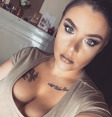 Aniela erotic star pics