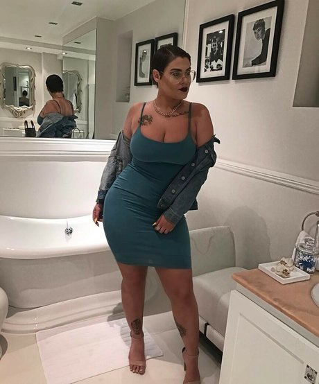 Aniela star nude images