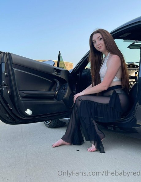 thebabyred beautiful actress pic