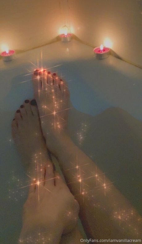 iamvanillacream model xxx image