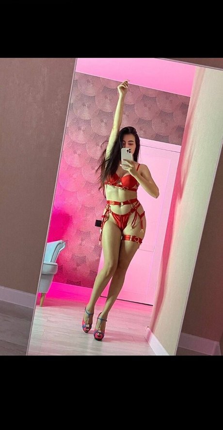 Shaxati sexy actress galleries