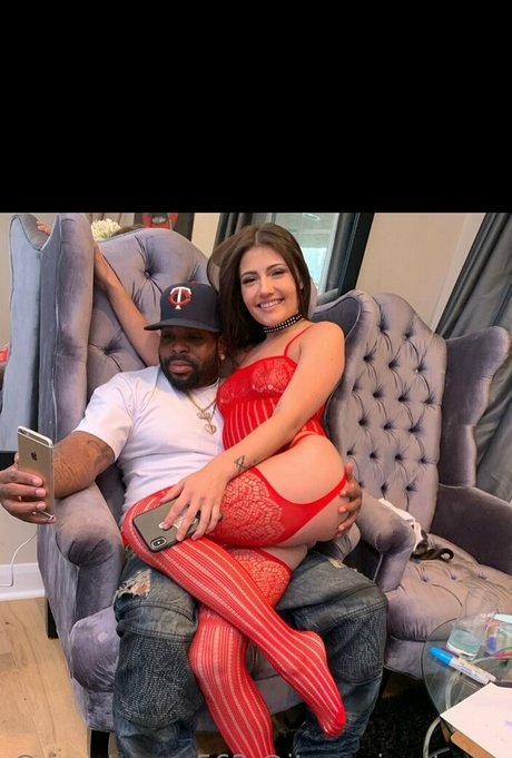 itzmericostrong pornstar adult gallery