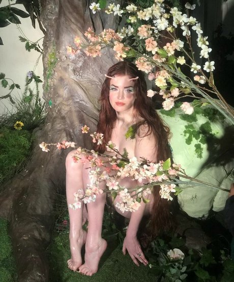 Marlo Meekins naked star photo