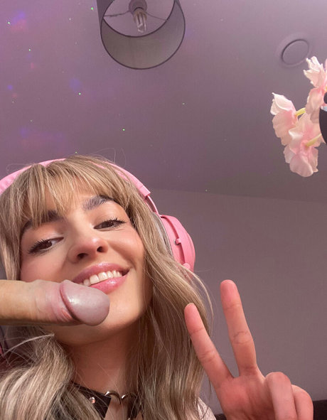 Miaxmon star free photo