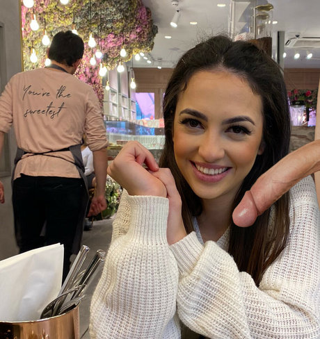 Miaxmon pornstar naked img