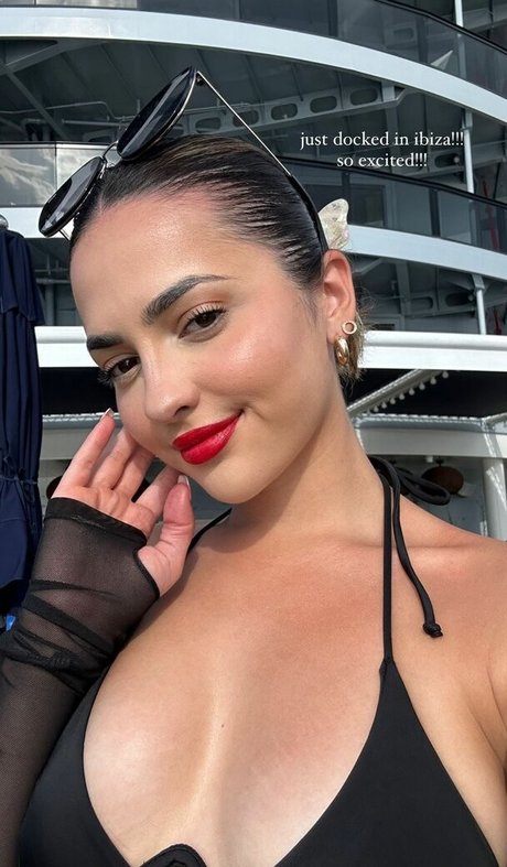 Miaxmon model adult photos