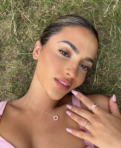 Miaxmon porn model img