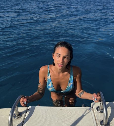 Miaxmon model high quality pics