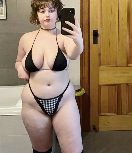 milabloomoo best star photo