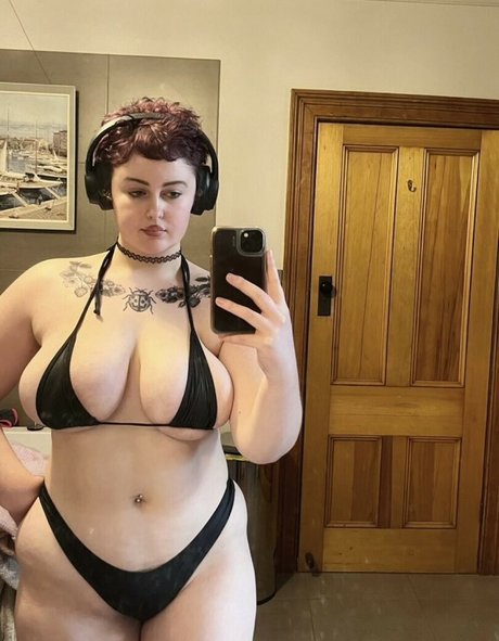 milabloomoo model beautiful pic