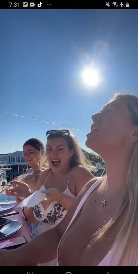 Katelyn Scannell top actress image