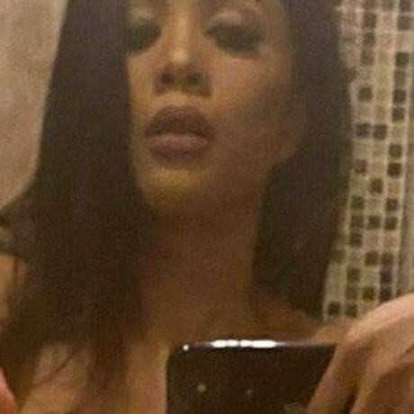 transsohot erotic model pictures