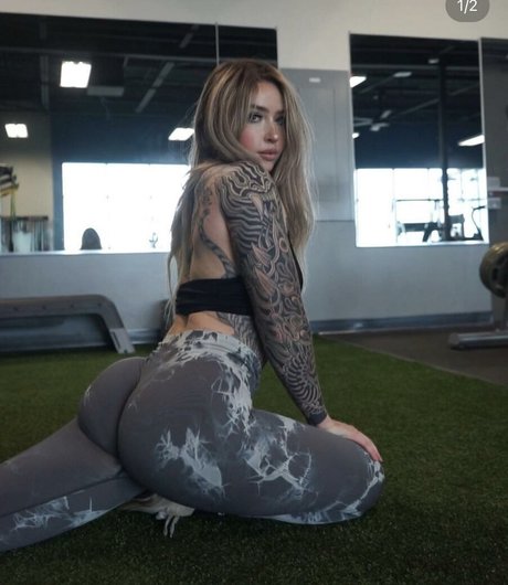 Strongwifu pornstar nudes picture