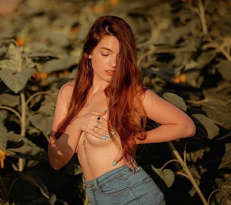 Eva Malitsky model sexy pic