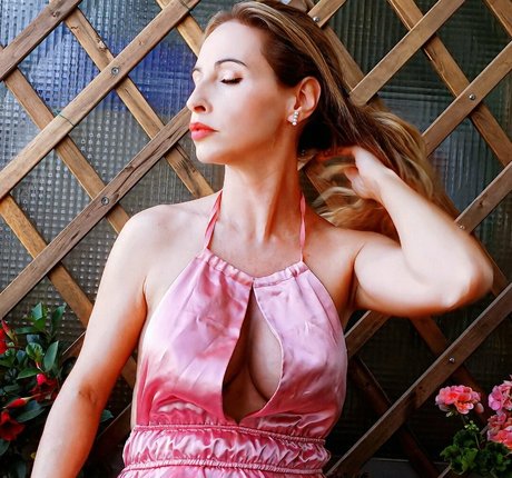 ladyfetish23 nude model photos