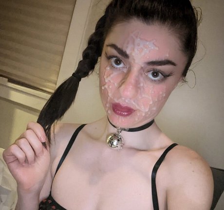 KiraChats model beautiful image