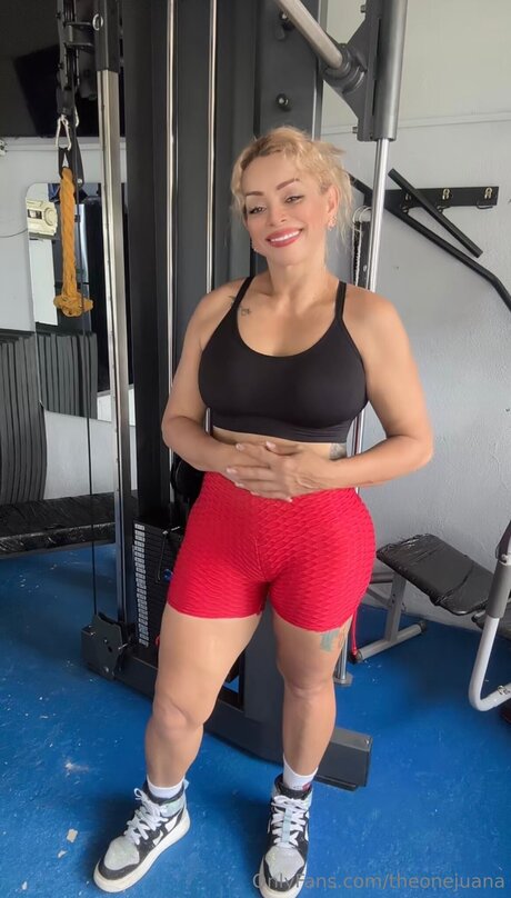 theonejuana nude model photos