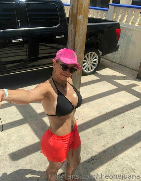 theonejuana model naked archive