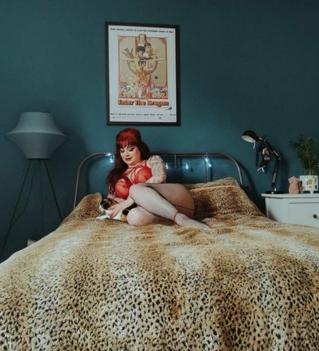 matureanna adult actress gallery